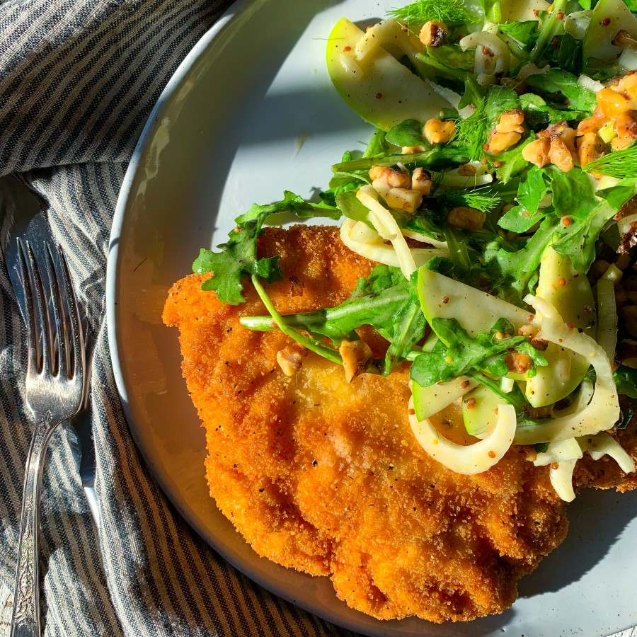 Crispy Chicken Cutlets with an Arugula, Apple and Fennel Salad