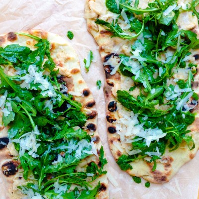 Grilled Flatbreads with Arugula, White Bean and Basil 