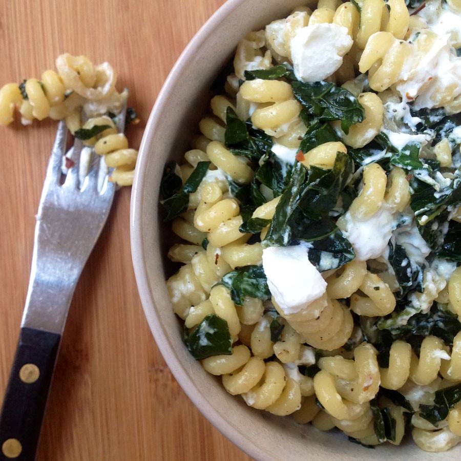 Spicy Kale and Goat Cheese Pasta 