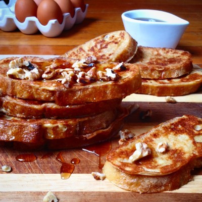French Toast with Maple and Walnuts 