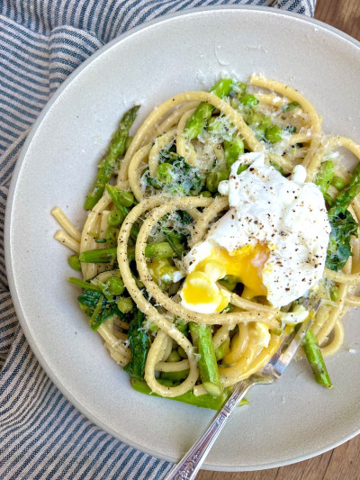 Bucatini with Spring Vegetables and a Poached Egg